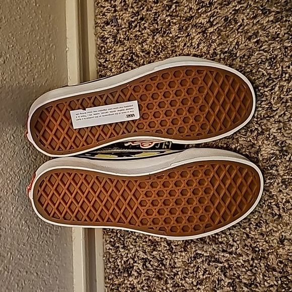 Vans - Picture 3 of 3